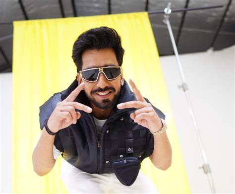 maninder buttar real wife|Maninder Buttar on 'Soda Water' and the Punjabi Music Industry.